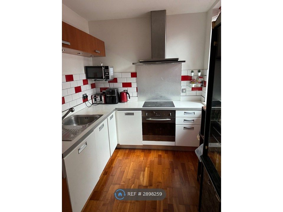 Property photo 3 of 11