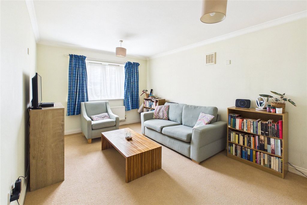 Property photo 2 of 11 Picture No. 04
