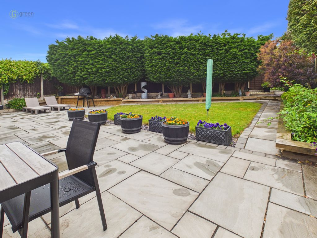 Property photo 2 of 28 0Eea1c70048F4625902Ec144A25Daa60100Cam04425G0Pr0442Still031
