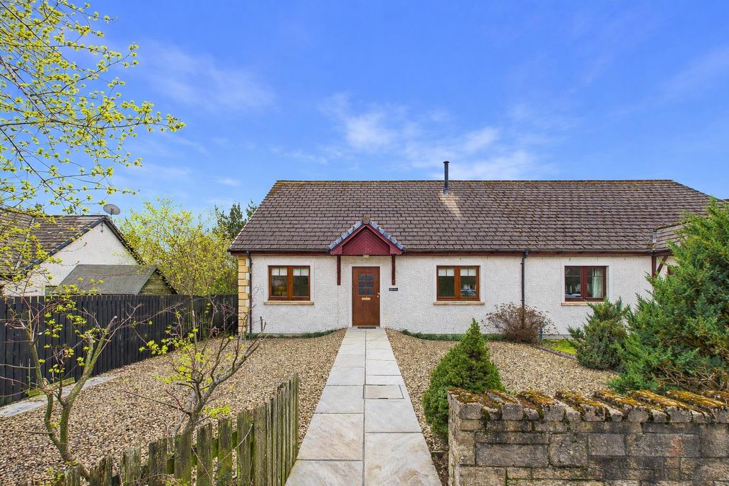 Property photo 1 of 20 16 Munro Place
