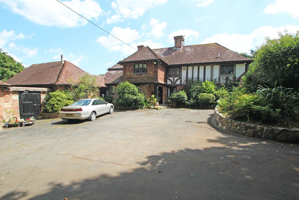 Property photo 2 of 38