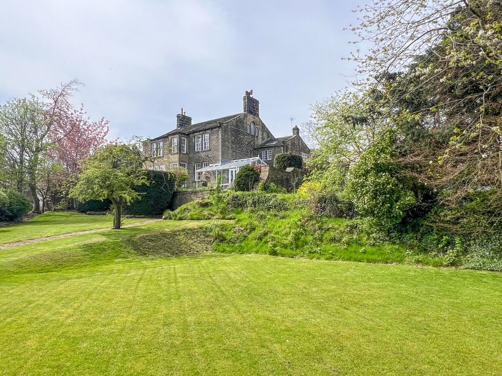 Property photo 1 of 67