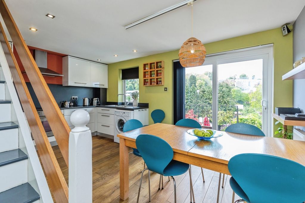 Property photo 3 of 15 Pbox-Img.Jpg