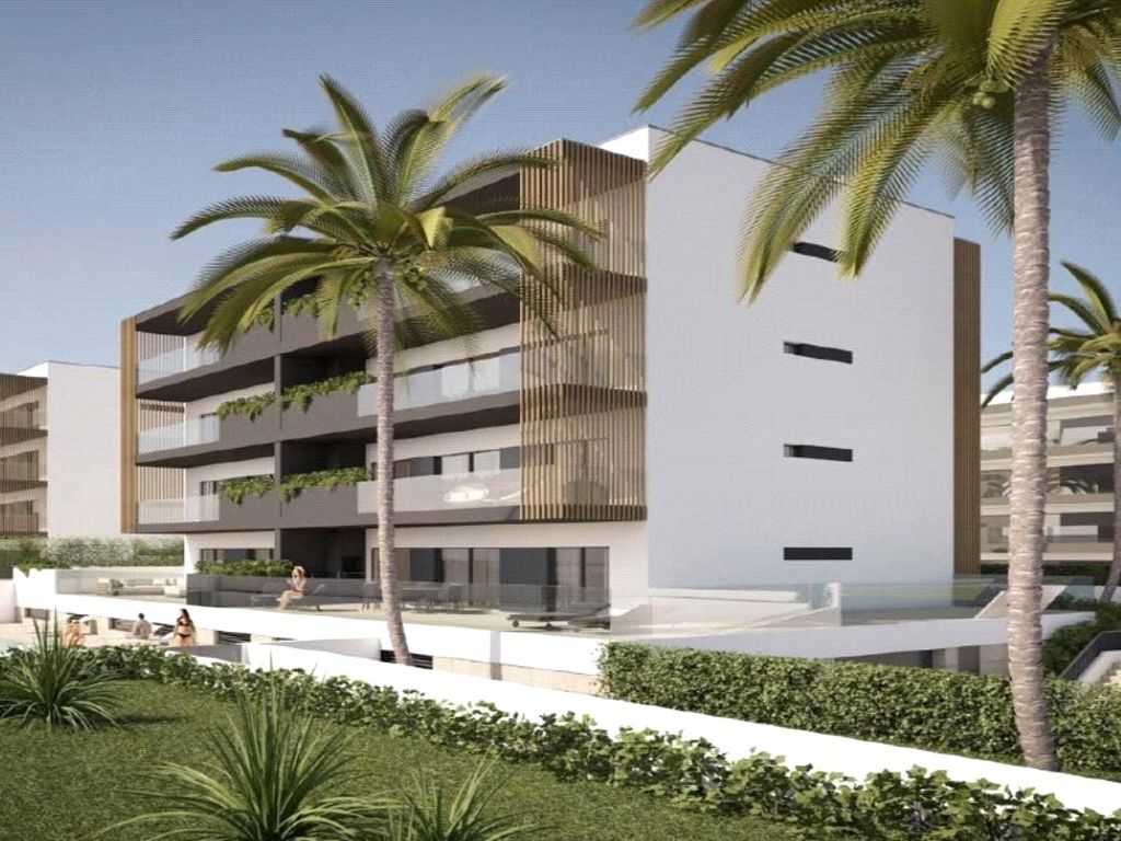 Property photo 1 of 12 Cluttons-Algarve
