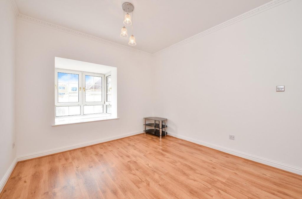 Property photo 2 of 10 Picture No. 09