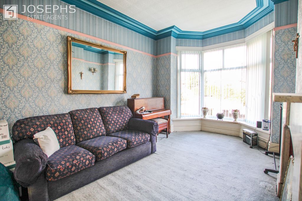 Property photo 2 of 24