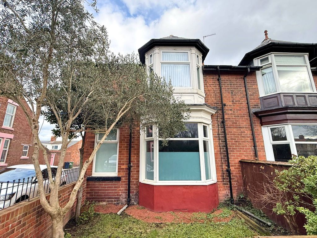 Property photo 1 of 12 Front External