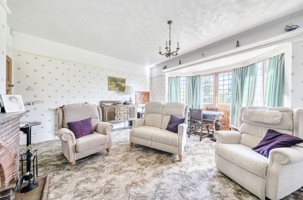 Additional image 9 of 5 bed detached house for saleHighfield Avenue, Aldershot, Hampshire GU11