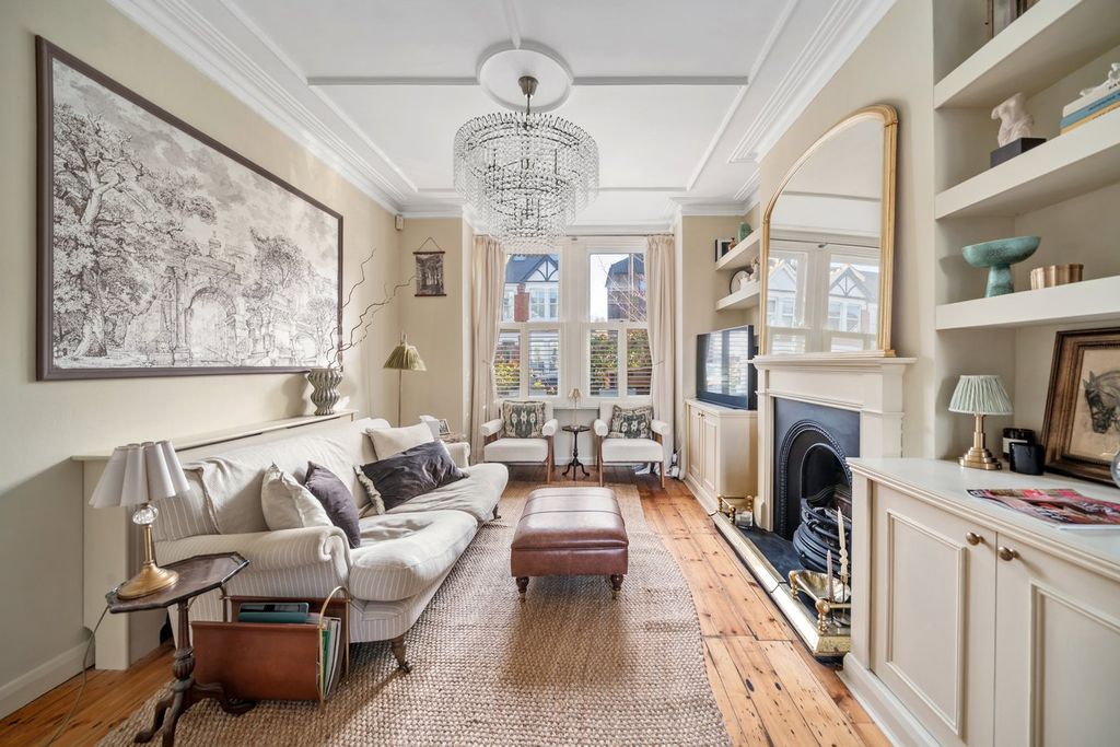 Property photo 2 of 13