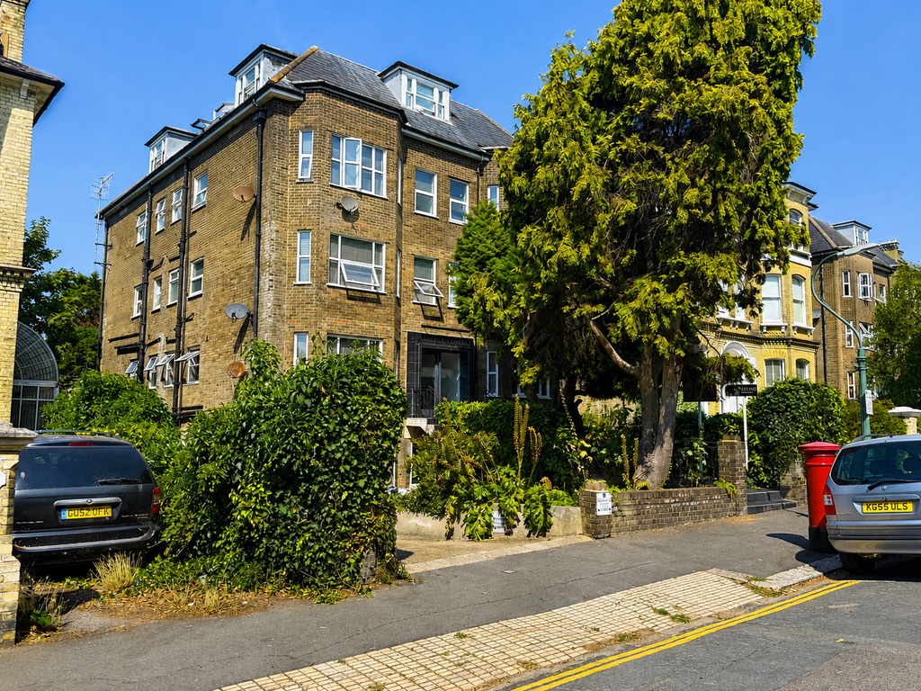 Property photo 1 of 7