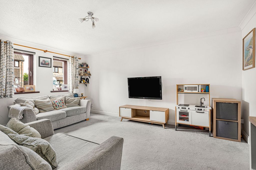 Property photo 2 of 15
