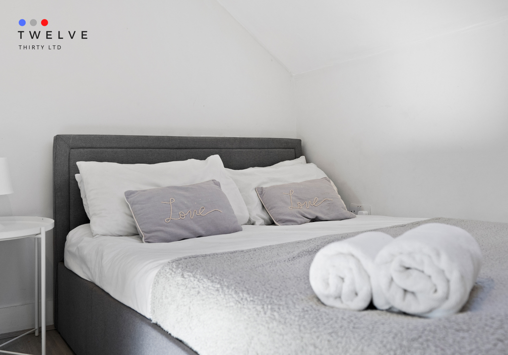 Property photo 1 of 13 Bedroom