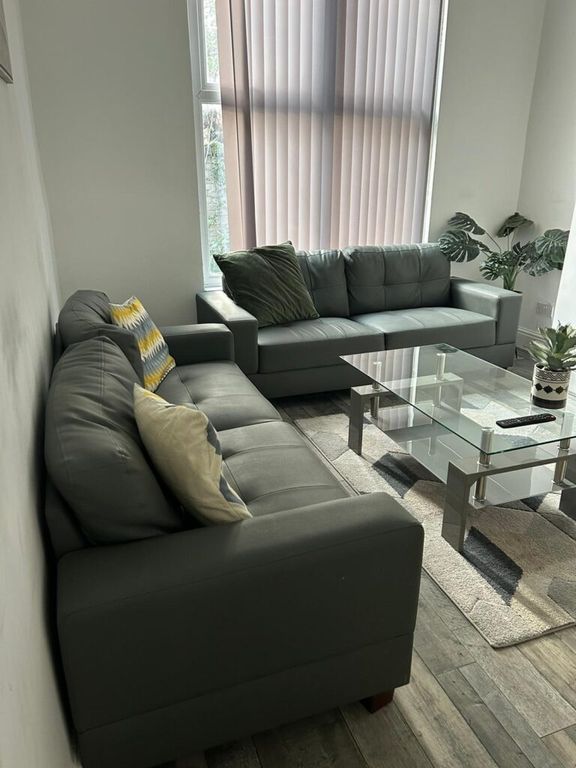 Property photo 2 of 24