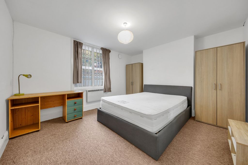 Property photo 3 of 10