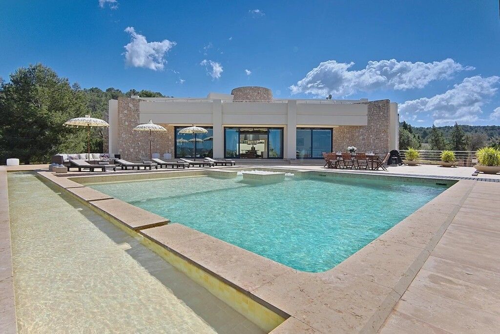 Property photo 1 of 20 Exterior And Pool