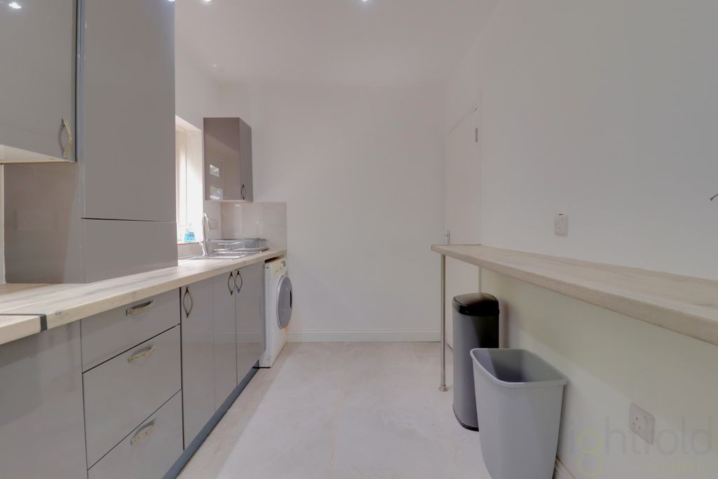 Property photo 3 of 10 Img_0656-Img_0658