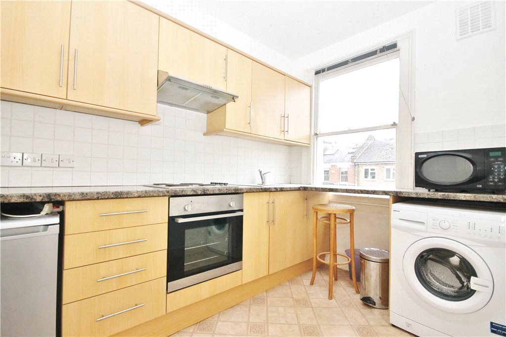 Property photo 3 of 8 Kitchen