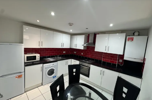 Property photo 2 of 4