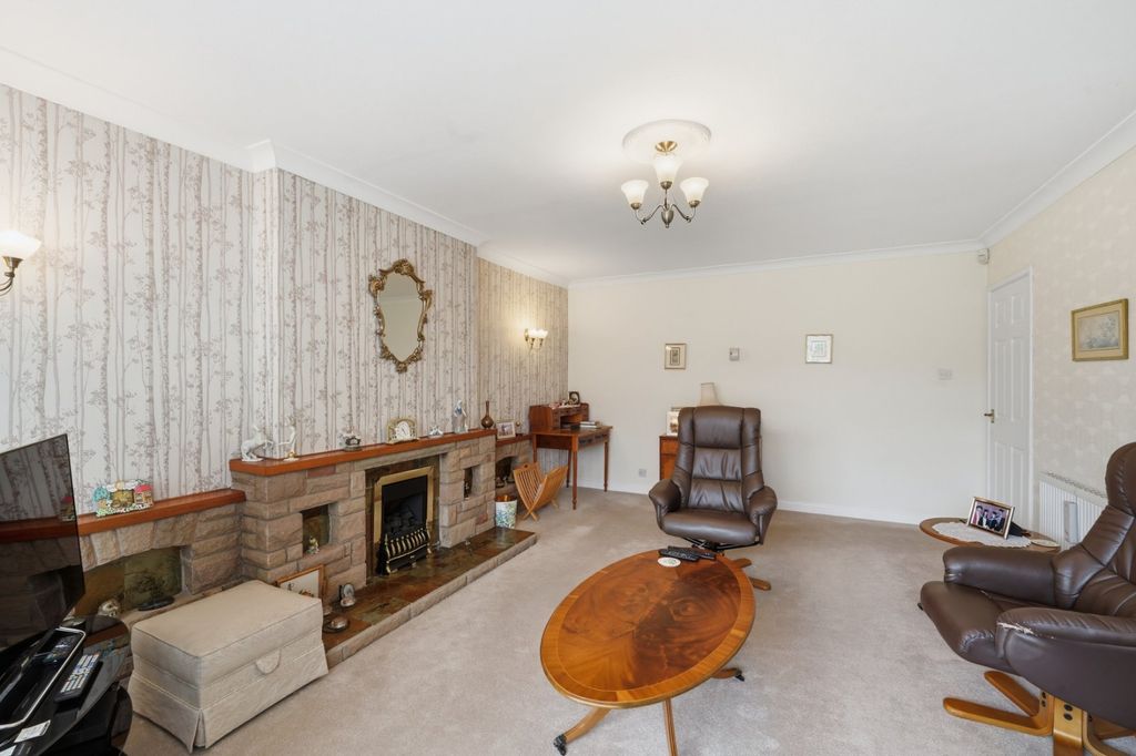 Property photo 3 of 19 Picture No. 12