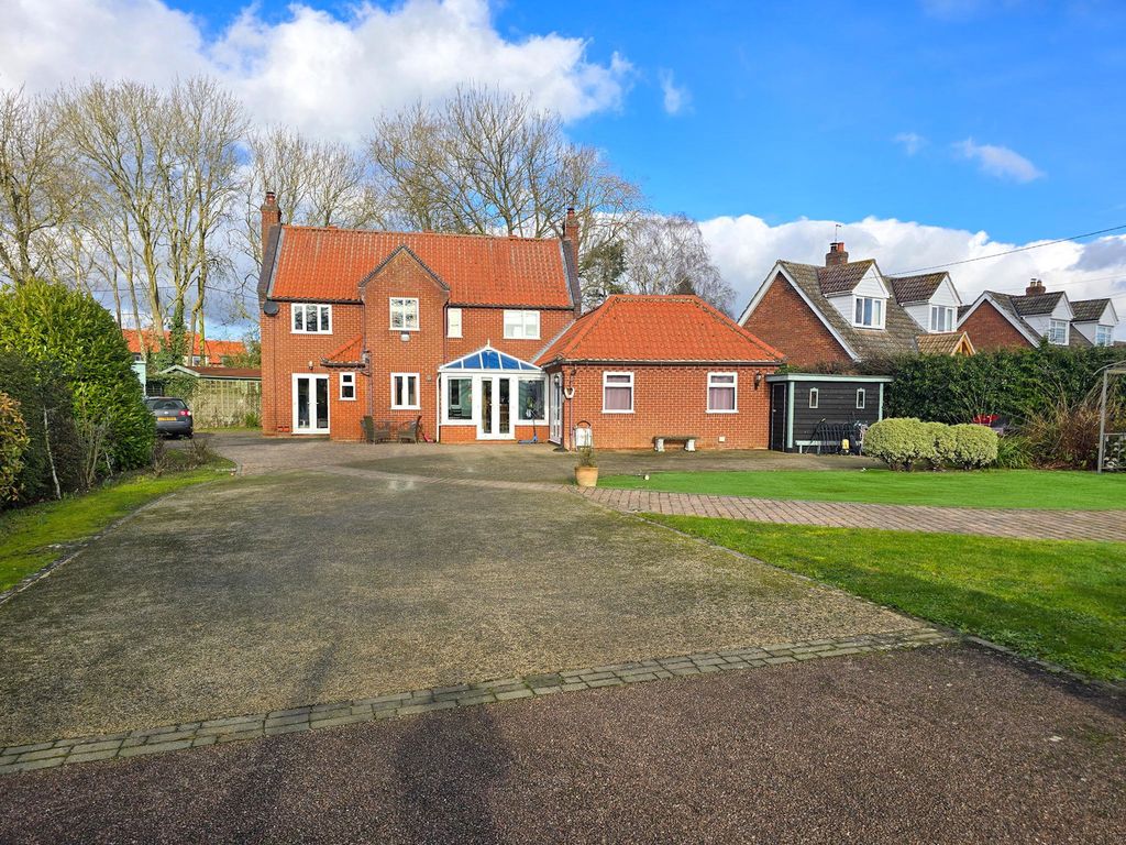 Property photo 1 of 23