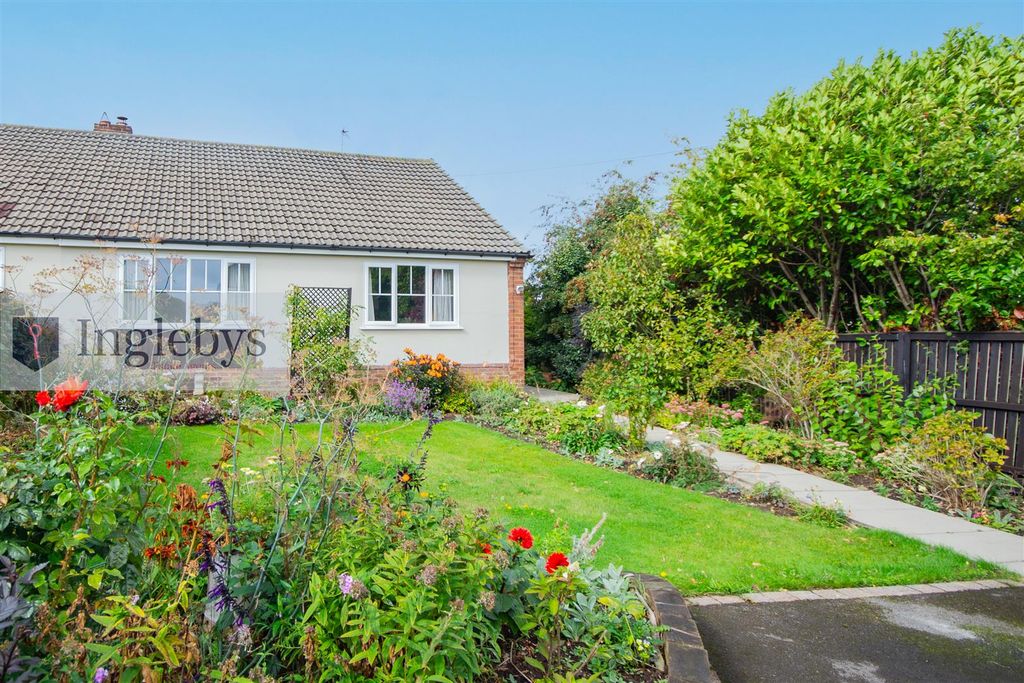 Property photo 1 of 31