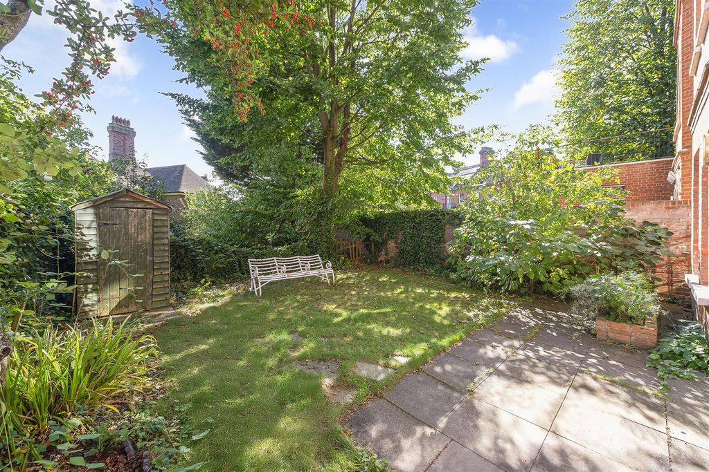 Property photo 1 of 13