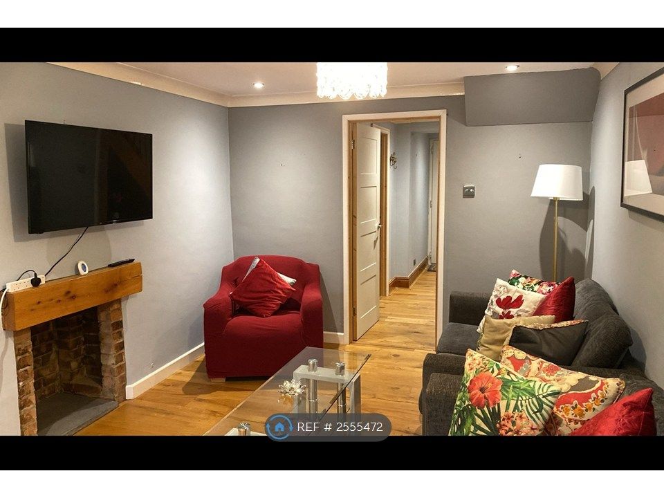 Property photo 2 of 35