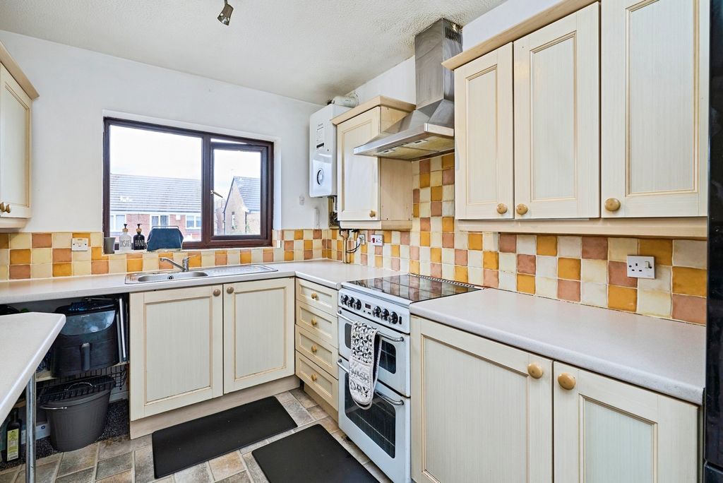 Property photo 3 of 28 Pbox-Img.Jpg