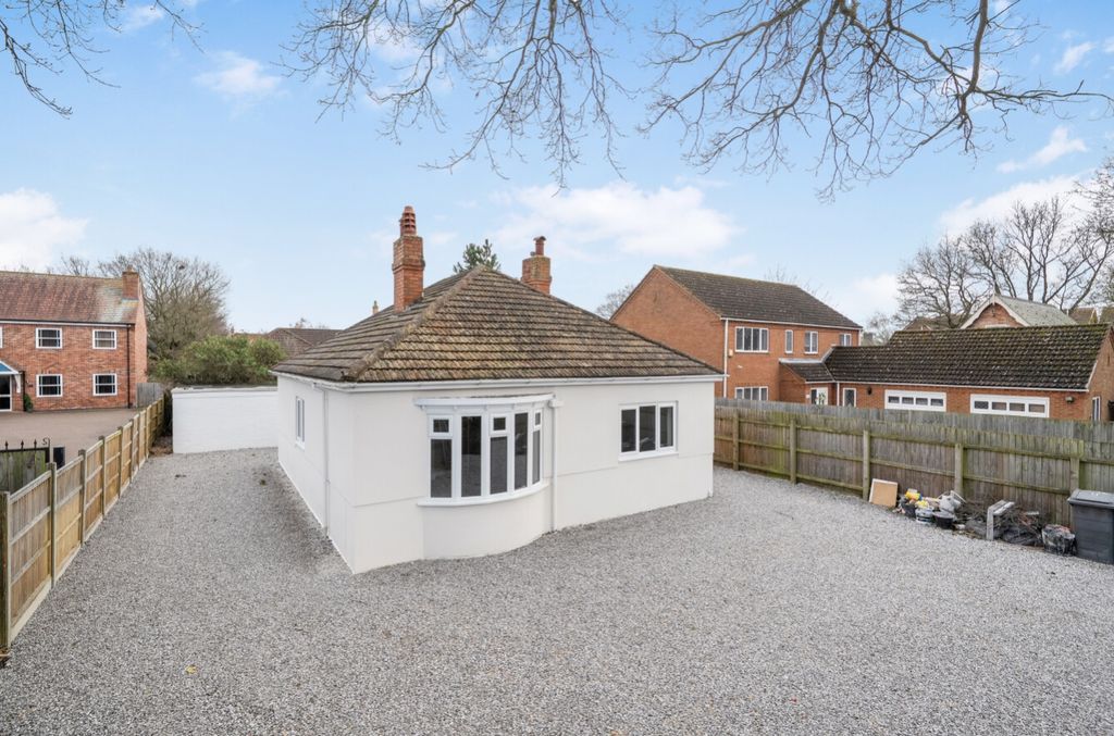 Additional image 20 of 3 bed detached bungalow for saleNewark Road, North Hykeham, Lincoln, Lincolnshire LN6