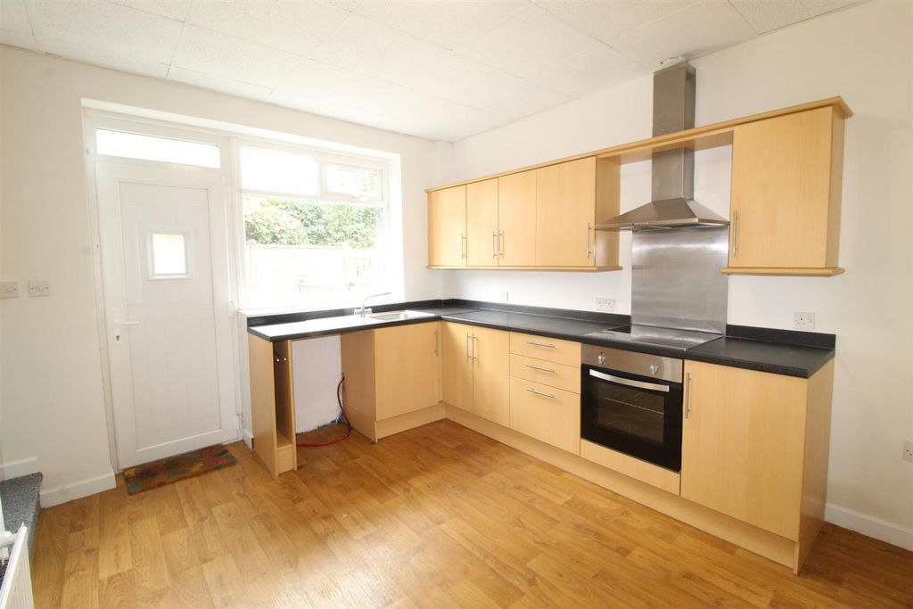 Property photo 2 of 7 Dining Kitchen