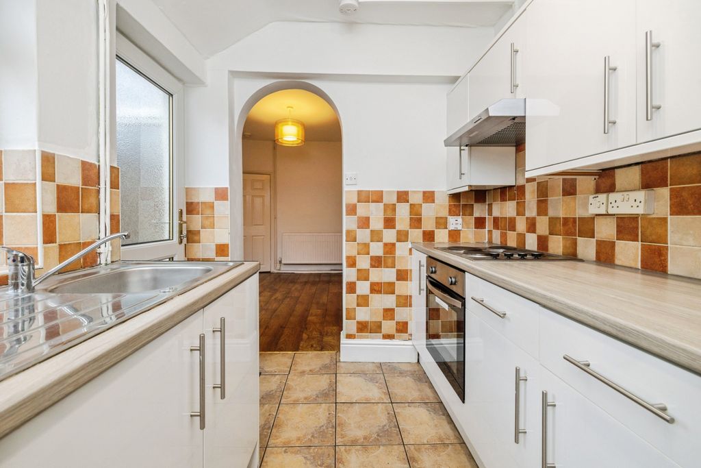 Property photo 2 of 15