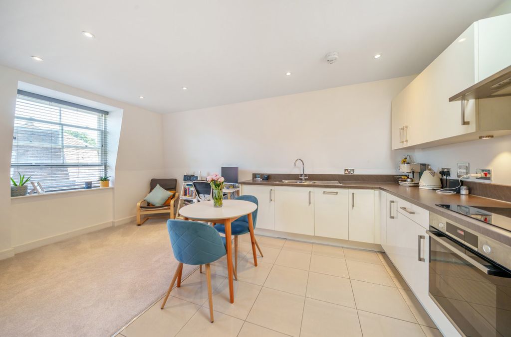 Property photo 3 of 10 995182 (5).Jpg