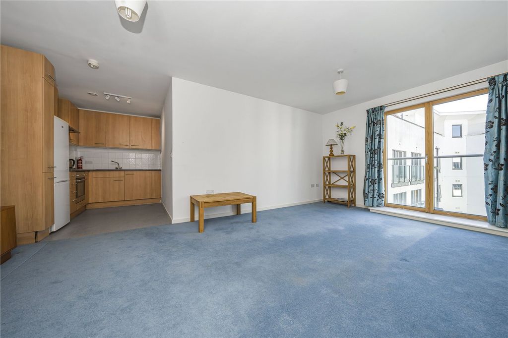 Property photo 3 of 12 Picture No. 18