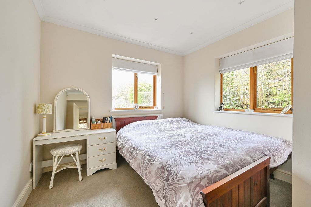 Property photo 3 of 15