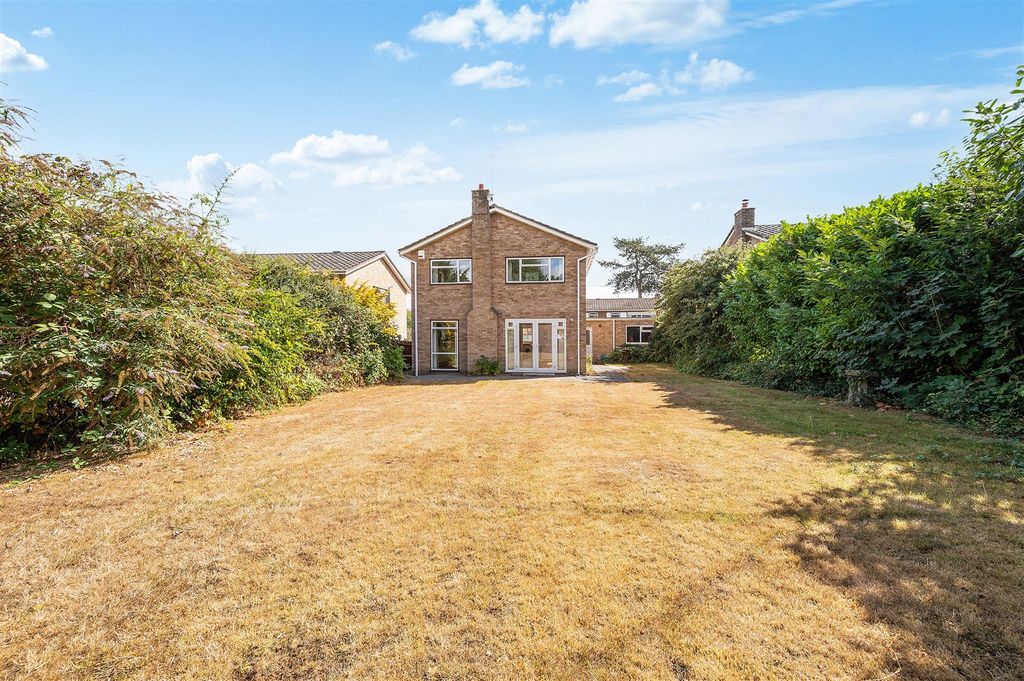 Property photo 2 of 21 Great Ellshams 15  (17).Jpg