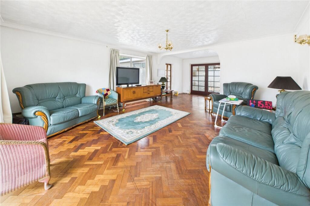 Property photo 3 of 25