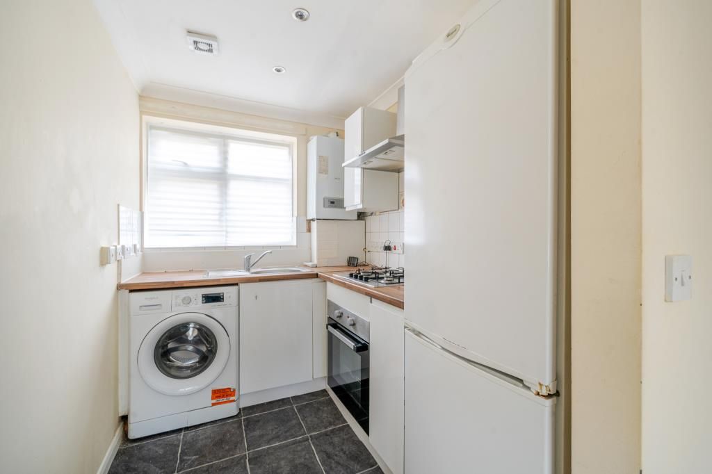 Property photo 3 of 16 Kitchen