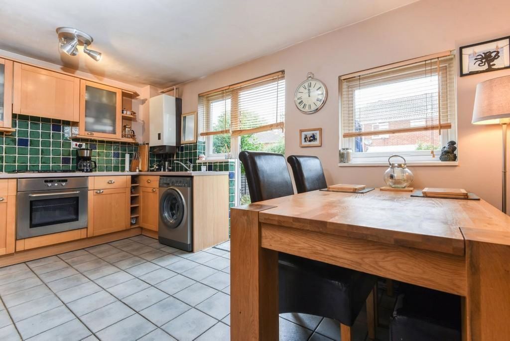 Property photo 2 of 5