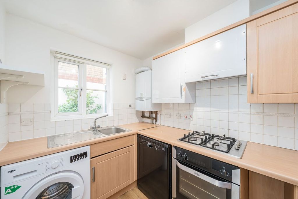 Property photo 2 of 5