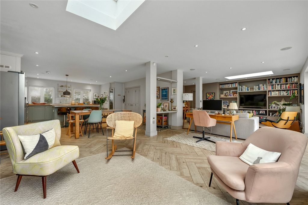 Property photo 3 of 21 Kitchen/Living Area