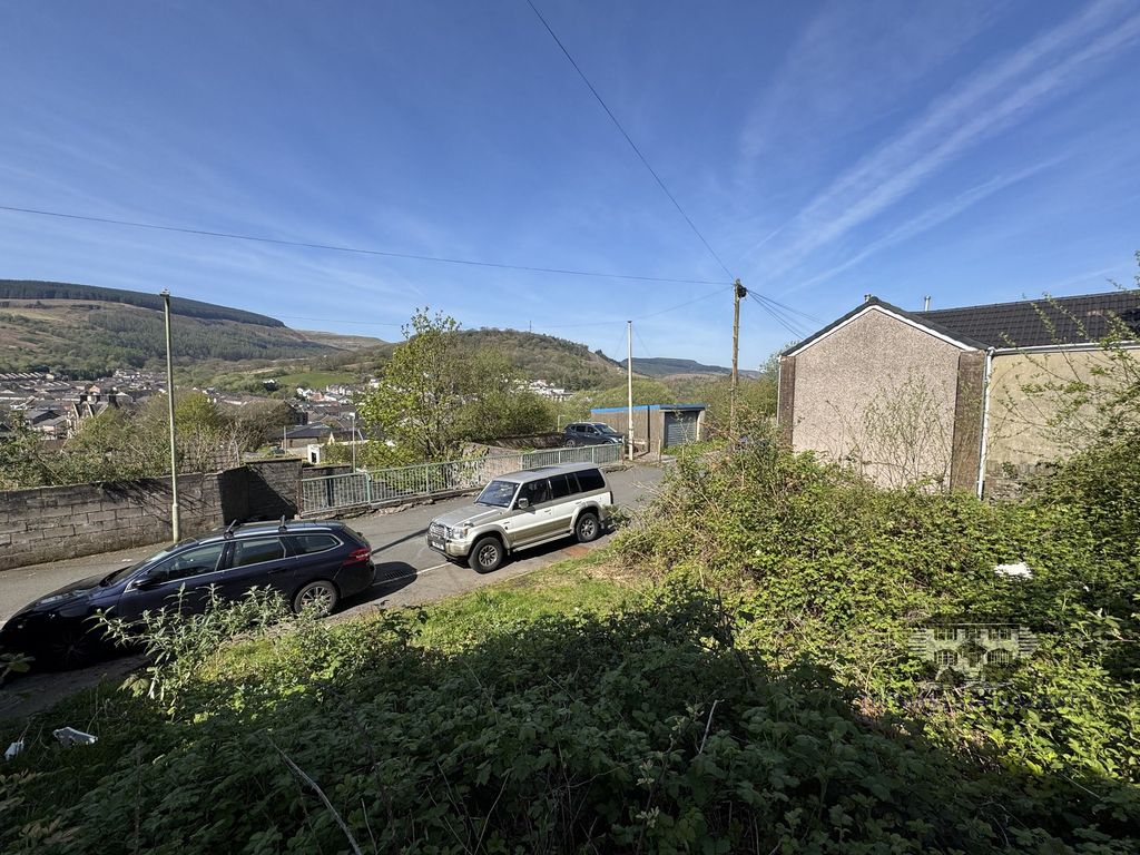 Property photo 3 of 8 Not Specified
