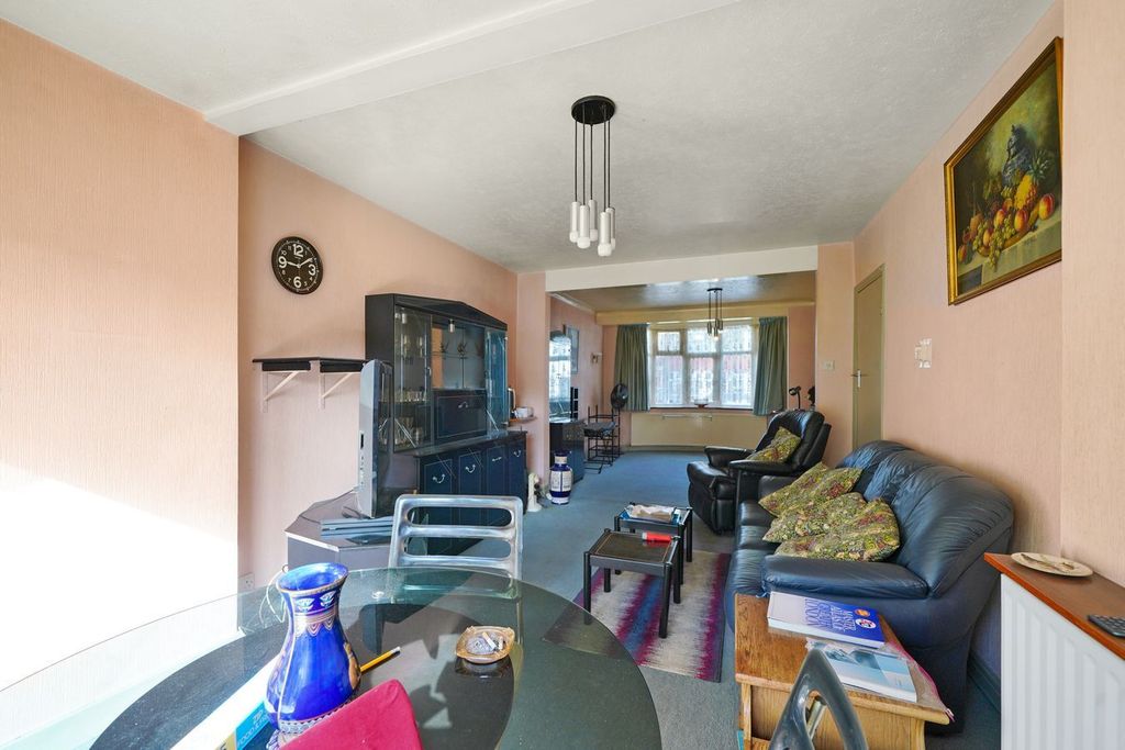 Property photo 2 of 14