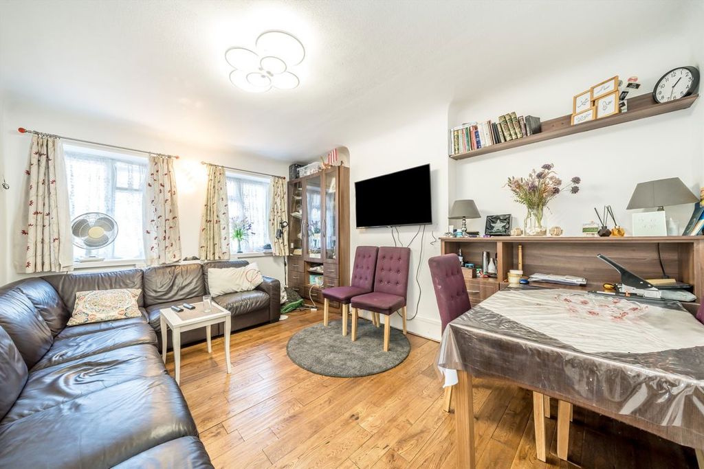 Property photo 2 of 7