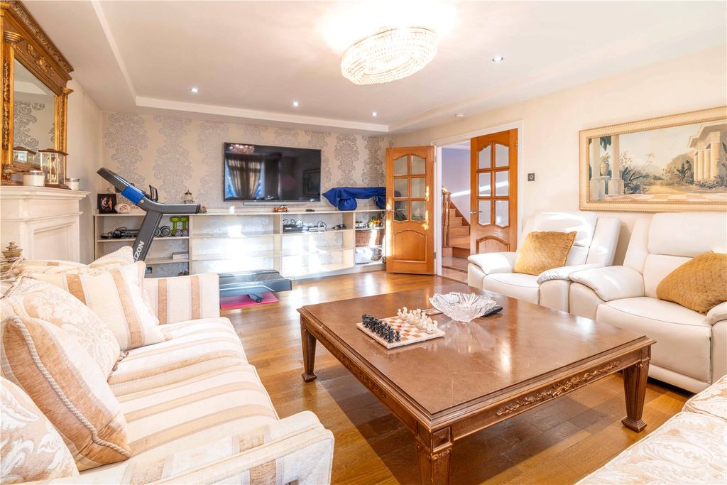 Property photo 3 of 27 Reception Room