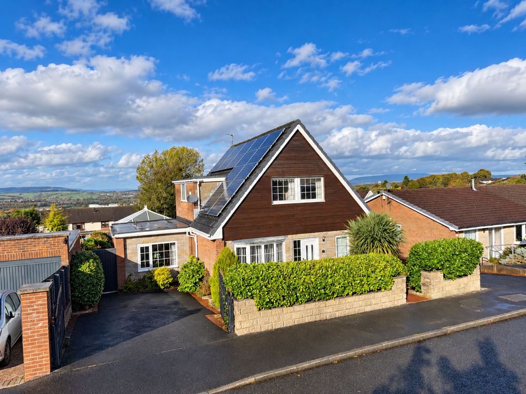 Property photo 1 of 35