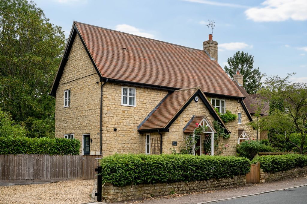 Property photo 2 of 57