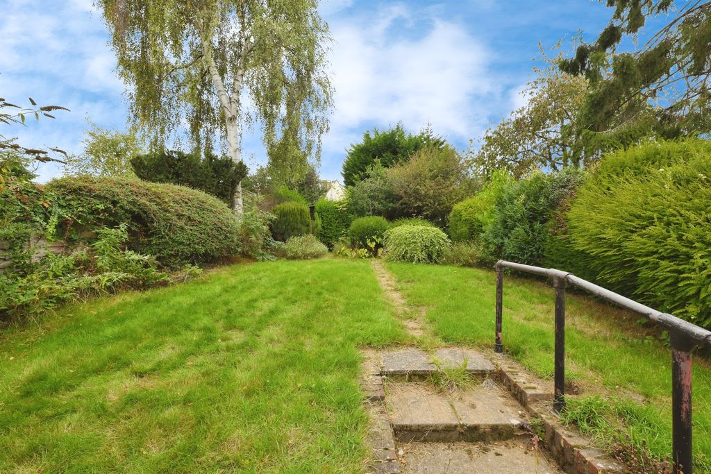 Property photo 2 of 16