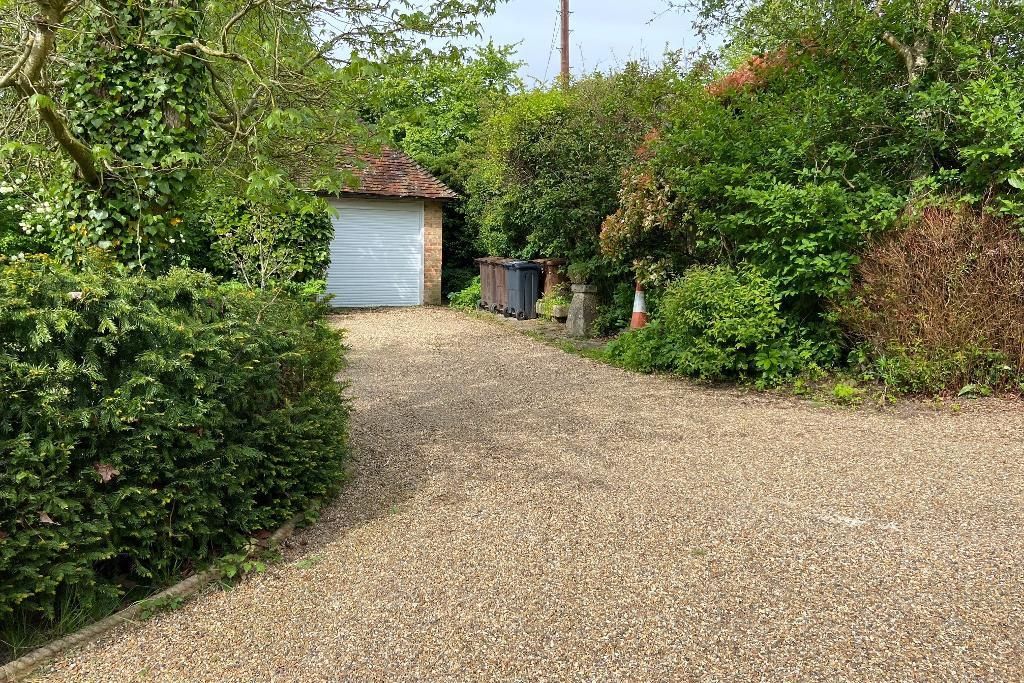 Property photo 3 of 14 Photo 3