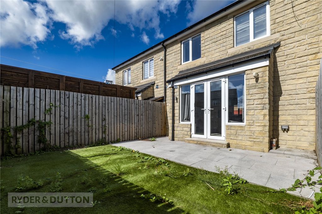 Property photo 1 of 23 Picture No. 05