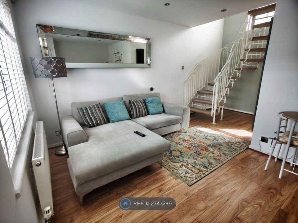 Property photo 3 of 26